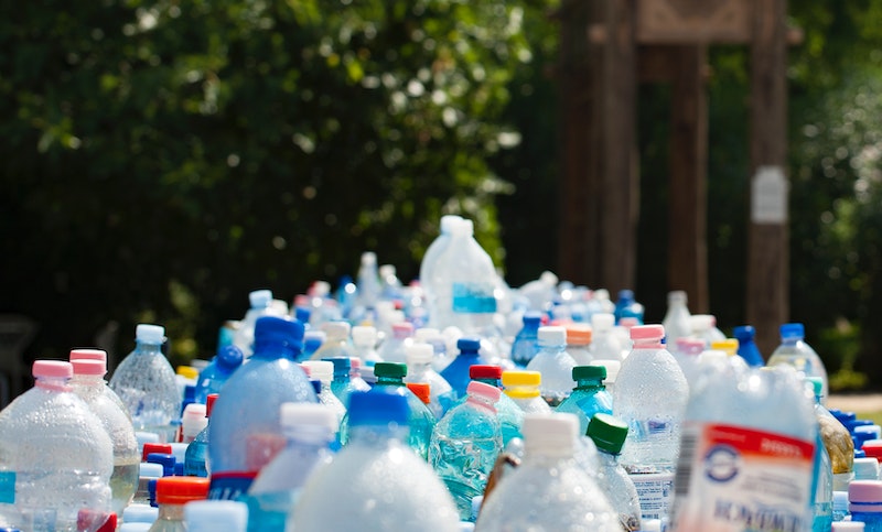 Los productos químicos ultraconcentrados sin agua contribuyen a evitar la contaminación por envases vacíos