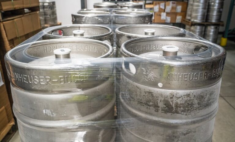 La limpieza de barriles de cerveza es crítica para la industria